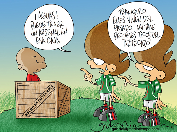 Elementos del Tri con cierta preocupación ven al jugador de Costa Rica y...