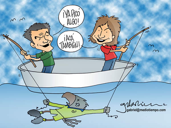 jared borgetti: ya pico algo. kikin fonseca: por aca tambien. ambos pescaron...