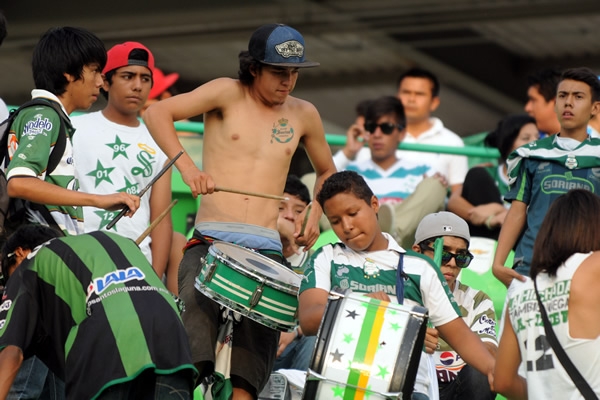 A Santos Laguna no le hizo falta apoyo por parte de su afición.