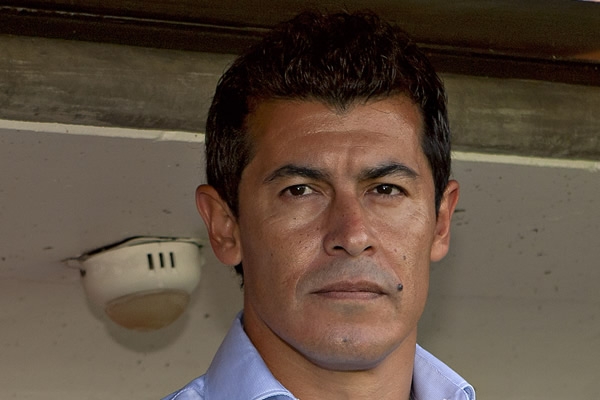 Almirón plantó a su equipo de manera interesante.