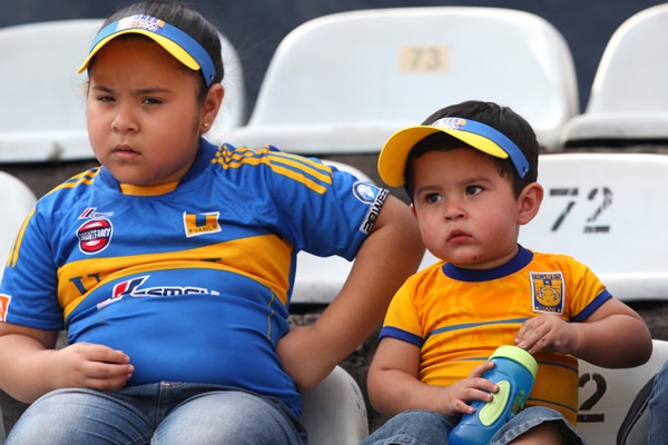 Ambiente cien por ciento familiar en el Universitario.