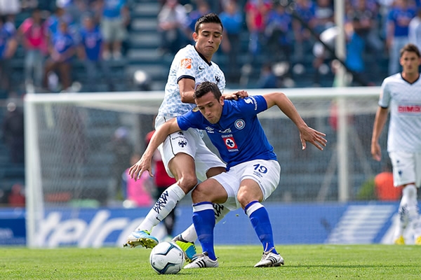 Amione y su no tan afortunado debut con la camiseta Azul.