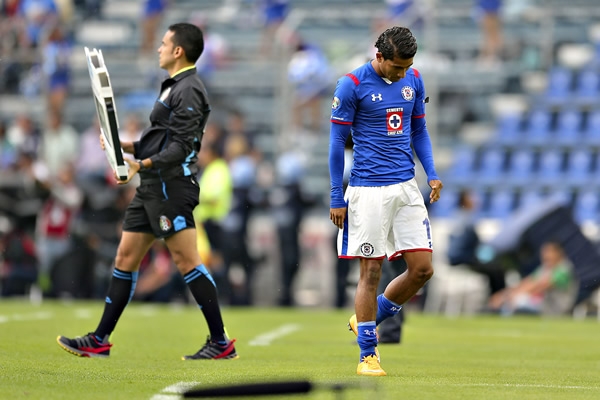 Antes de la segunda parte, Joao tuvo que salir.
