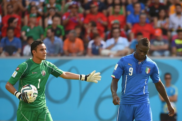 El arquero de Costa Rica detuvo todos los intentos de los italianos.