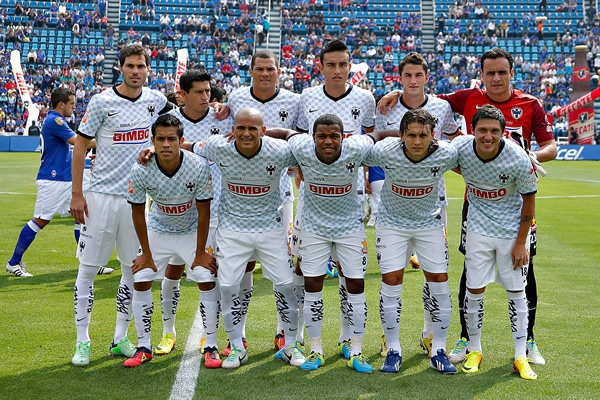 Así salieron los Rayados, ya sin su habitual goleador.