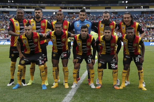 Así salió Leones Negros a recibir al Rebaño.