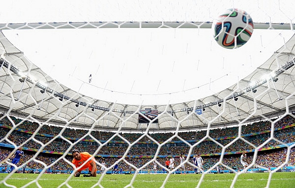 Así se vio el gol anotado por Edin Dzeko.