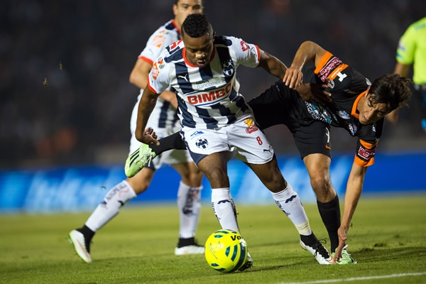 Bien cubierto fue Pabon que poco lució en la primera parte.