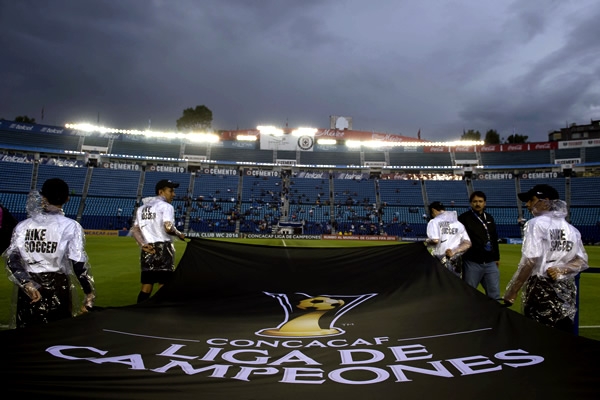 Bienvenidos a la cancha del Estadio Azul en la Concachampions.