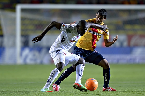 Borja es desequiibrant y atrevido a la ofensiva.