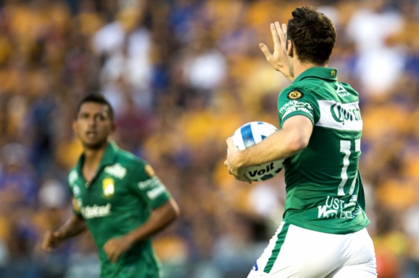 Boselli marcó el segundo para los Esmeraldas.