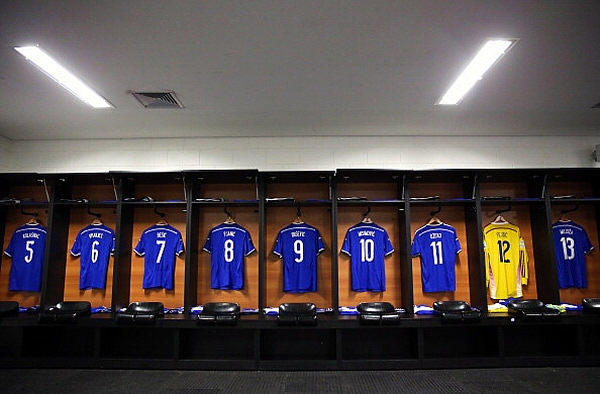 Bosnia saldrá con uniforme azul.