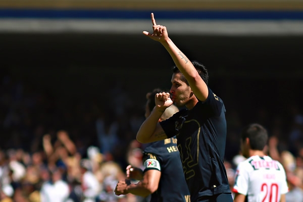 Cabrera metió un golazo de larga distancia.