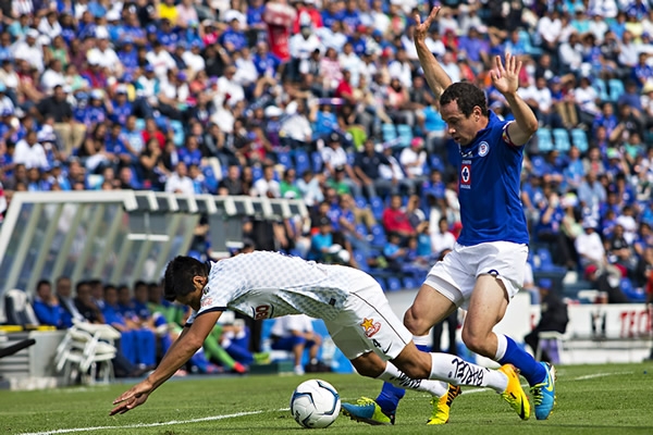 El capitán de La Máquina tratando de echarse el equipo al hombro en ausencia del Chaco Giménez.