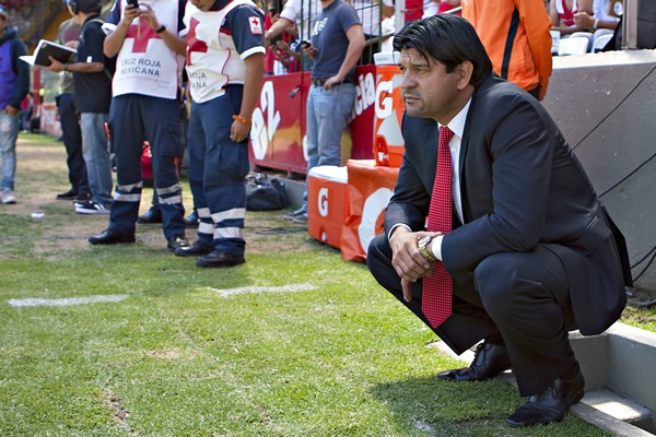 Cardozo vio atento el encuentro.