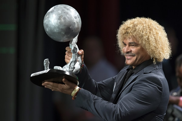 Carlos Valderrama, un investido más del Salón de la Fama.