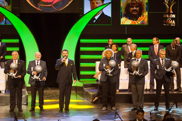 La ceremonia cerró con el Cielito Lindo, en la voz de Manuel Mijares.