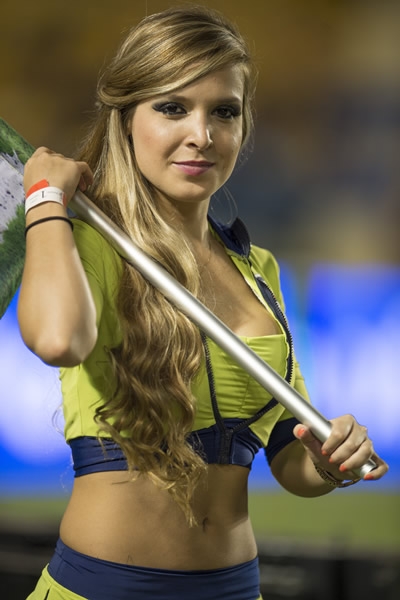 chicas25