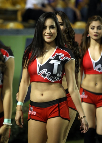 chicas28