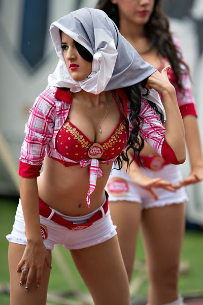 chicas18