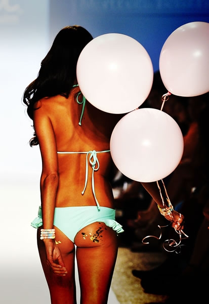 chicas25