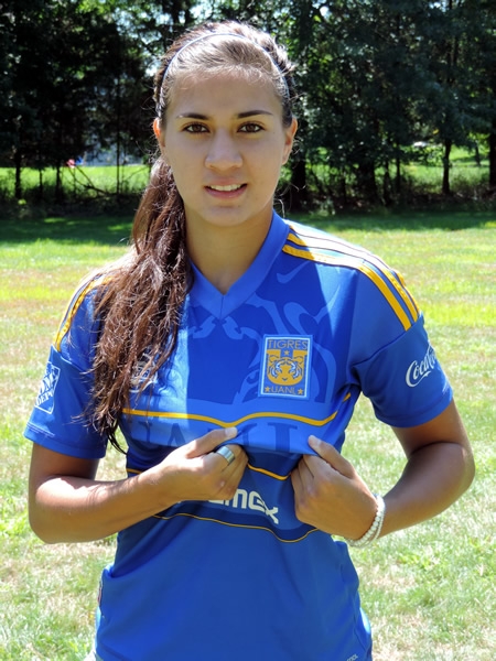Clásico Regio 100.