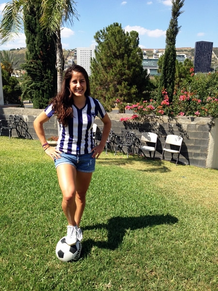 Clásico Regio 100.