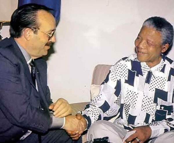 Conoció a personalidades de la talla de Nelson Mandela.