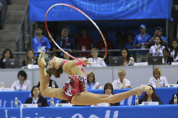 Cynthia Valdez ha sido una destacada gimnasta mexicana.