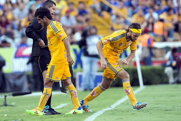 Damián Álvarez tuvo que ser sustituido.