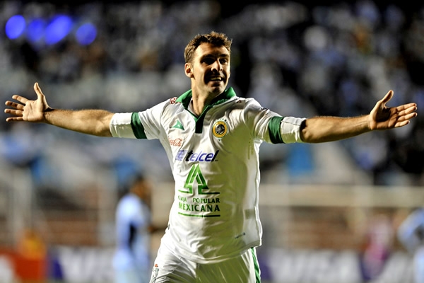 El argentino la puso en las redes con un fogonazo desde fuera del área.