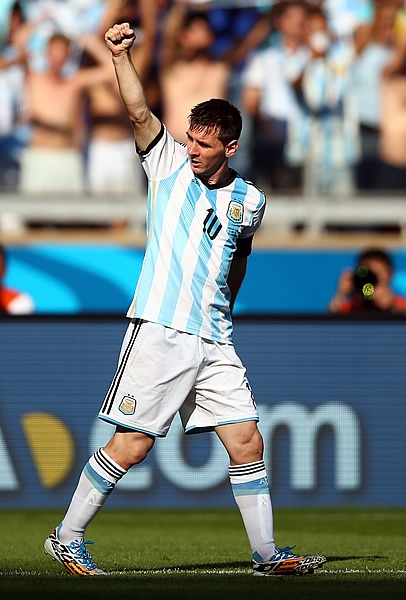 El Capitán agradece el apoyo de todos los asistentes.