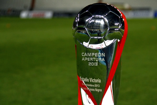 El cetro que garantiza medio boleto al máximo circuíto.