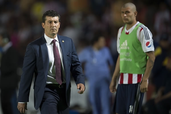 El Chepo estuvo atento a su equipo.