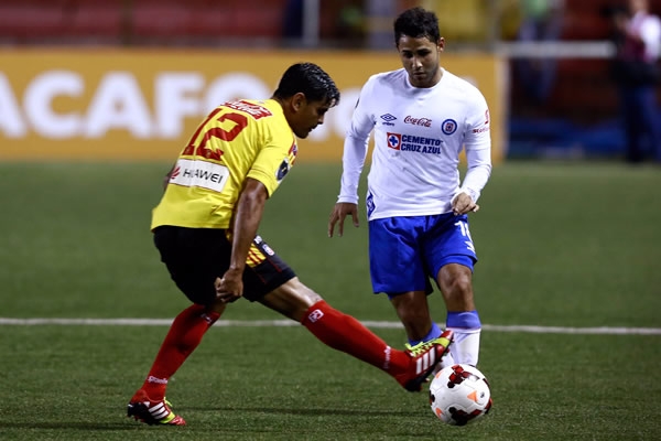 El cuadro de Costa Rica quiso reaccionar.