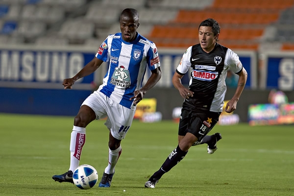 El delantero ecuatoriano está en plan grande.