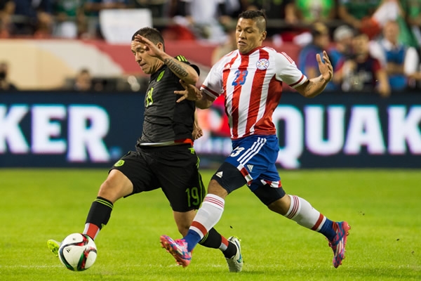 El duelo prosiguió muy ríspido.