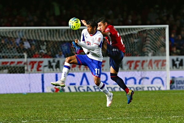 El escualo evitó algunas jugadas de peligro de los visitantes.