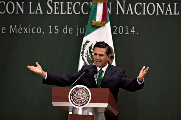 El Mandatario mexicano se complació con el Tricolor.