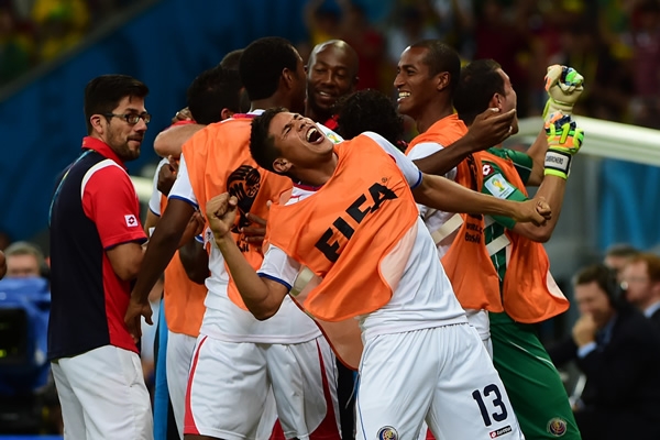 El tanto de Ruiz hizo vibrar a la banca.