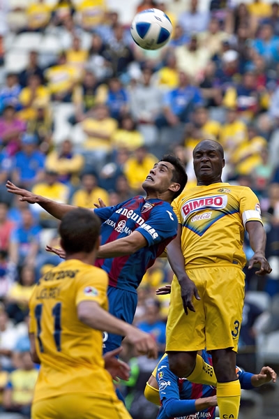 El trabajo defensiva de América ha sido impecable.