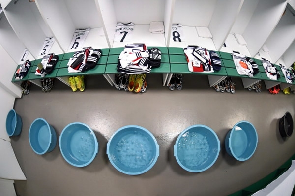 El vestidor de Alemania se encontró impecable para recibir a jugadores.