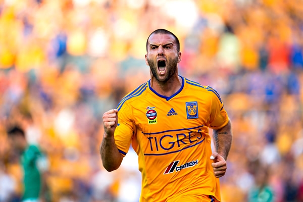 Emanuel Villa se reencontró con el gol.