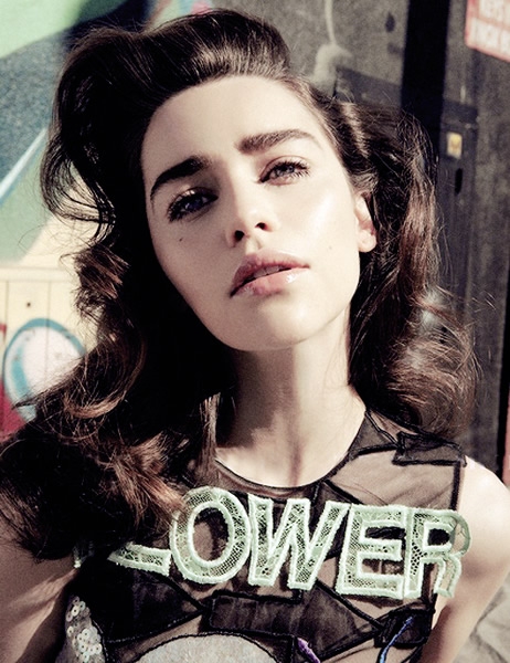 Emilia Clarke no sólo ha conquistado el juego de tronos. 