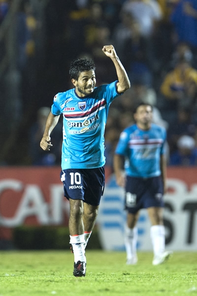 Erviti empató el encuentro con un golazo.