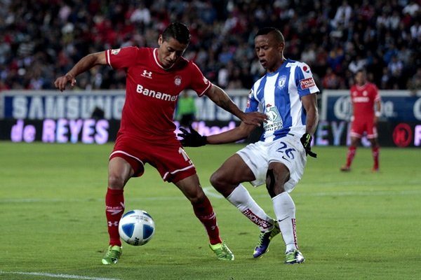 Esquivel como todo el equipo estuvo gris en este partido.