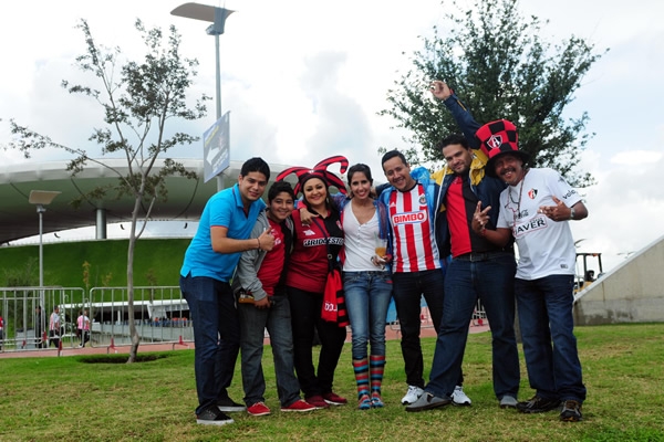 Familias enteras acudieron al recinto.
