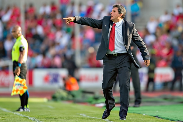Fernando Huerta, Auxiliar Técnico de José Cardozo, dirigió a los Diablos.