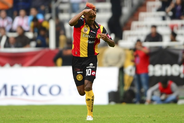 Fidel Martínez se encargó de abrir el marcador en el Jalisco.