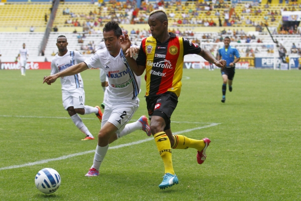 Fidel Martínez ha sido el jugador más peligroso de la UdeG.